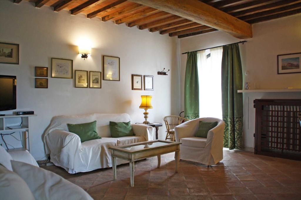 Hostal Casale Refoli Casole dʼElsa Exterior foto